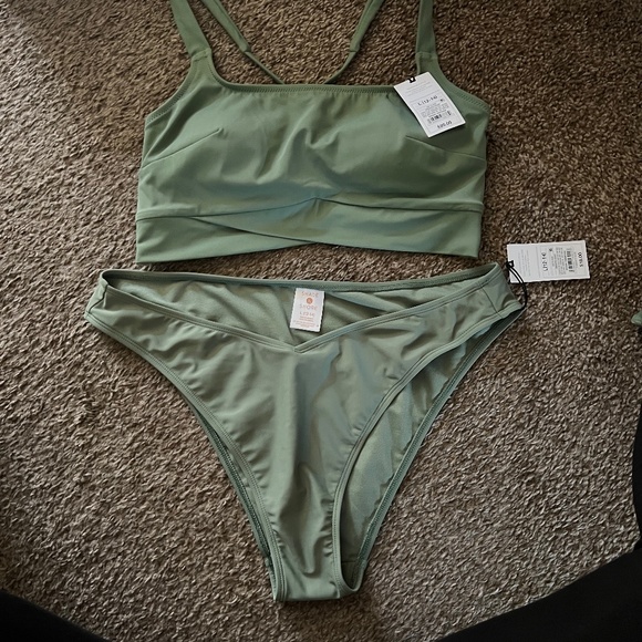 Shade&Shore two piece swim suit - Picture 1 of 4